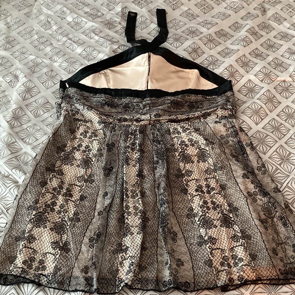 Express size 12 flowy “going out” halter top - Picture 8 of 13